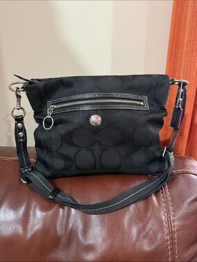 ‼️Vintage Coach Black Signature Crossbody Bag